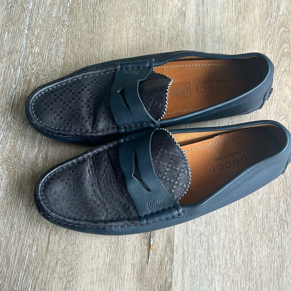 Gucci Loafers (Drivers) wore once, excellent condition